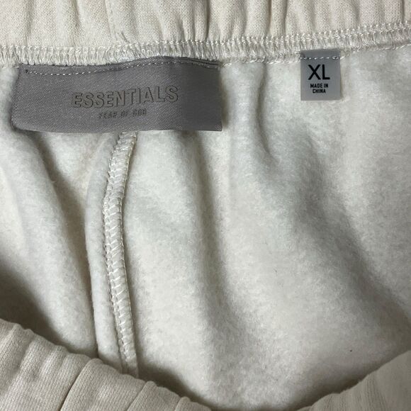 Fear Of God Essentials Sweatshorts Mens XL Cream Fleece Lounge Shorts Drawstring - Picture 6 of 16